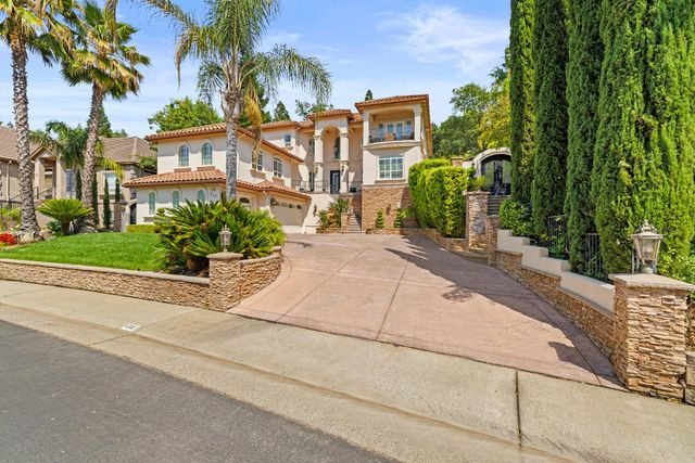 318 Canyon Falls, Folsom, CA 95630