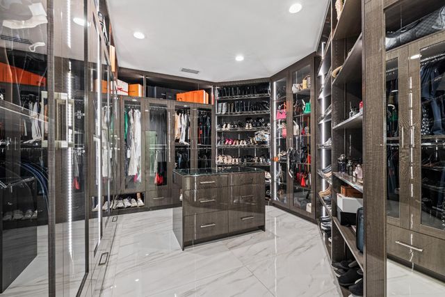 318 Canyon Falls, Folsom, CA 95630