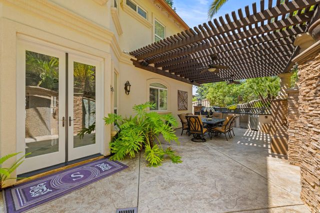 318 Canyon Falls, Folsom, CA 95630