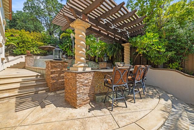 318 Canyon Falls, Folsom, CA 95630