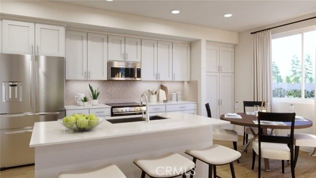 7018 Solara Way, Westminster, CA 92683