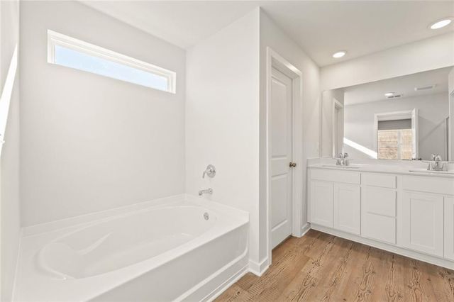 8055 Dickens Drive, Fairburn, GA 30213
