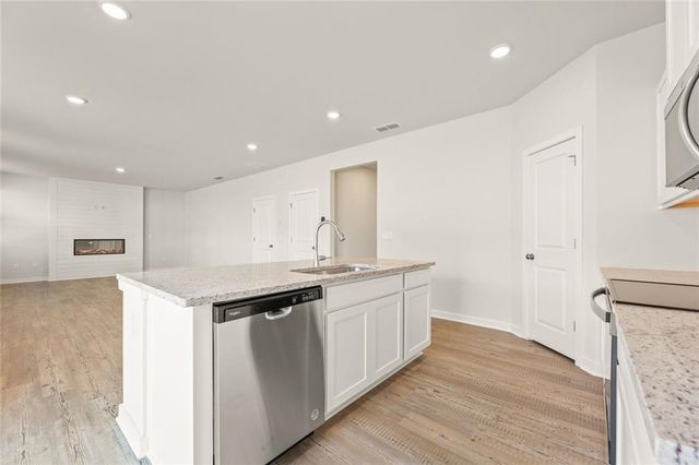 8055 Dickens Drive, Fairburn, GA 30213