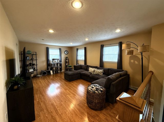 20332 DEVORE Road, Meadville, PA 16335