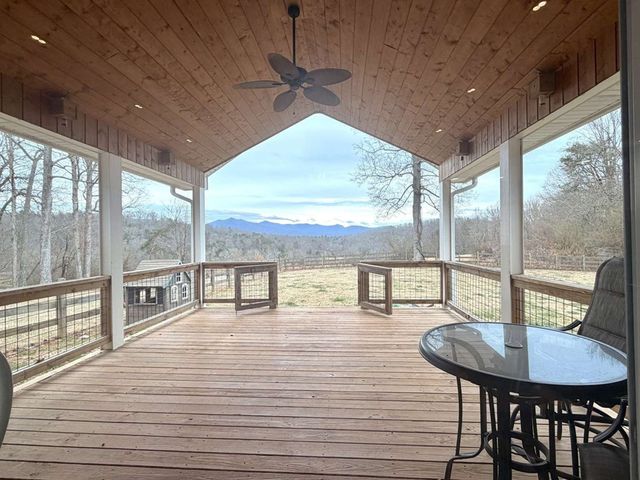 373 New Forest Road, Young Harris, GA 30582