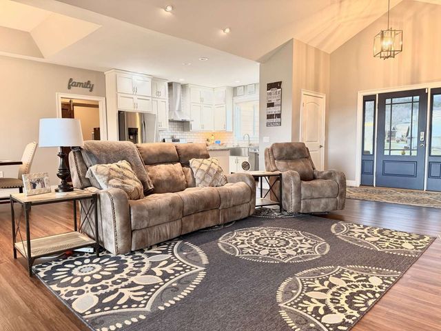 373 New Forest Road, Young Harris, GA 30582