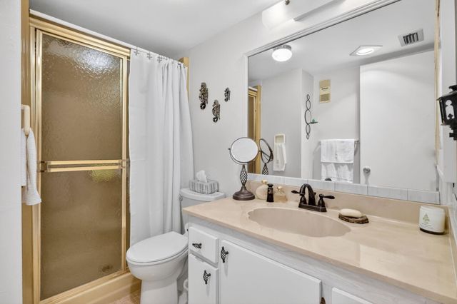 330 NE 26th Avenue 318, Boynton Beach, FL 33435