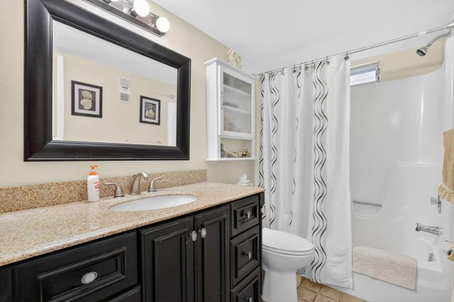 330 NE 26th Avenue 318, Boynton Beach, FL 33435