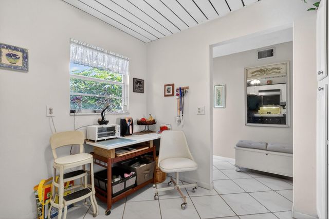 330 NE 26th Avenue 318, Boynton Beach, FL 33435