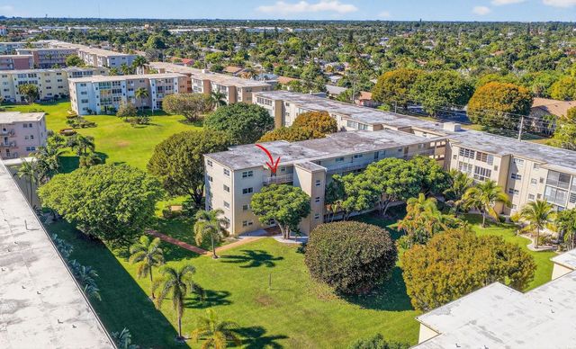 330 NE 26th Avenue 318, Boynton Beach, FL 33435