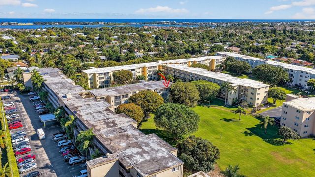 330 NE 26th Avenue 318, Boynton Beach, FL 33435