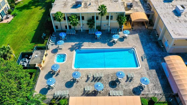 330 NE 26th Avenue 318, Boynton Beach, FL 33435