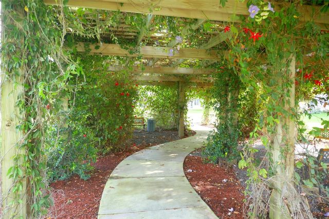 330 NE 26th Avenue 318, Boynton Beach, FL 33435