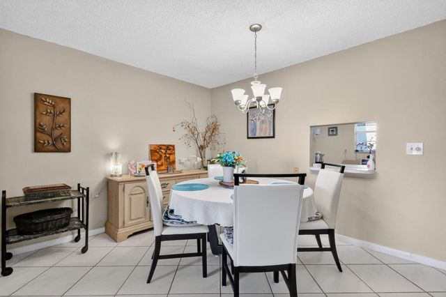 330 NE 26th Avenue 318, Boynton Beach, FL 33435