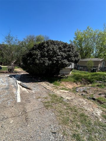 1812 Gale Drive, Pelican Bay, TX 76020