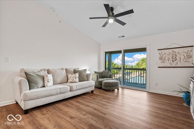 12519 Timber Creek Drive UNIT 11, Carmel, IN 46032
