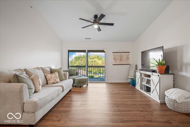 12519 Timber Creek Drive UNIT 11, Carmel, IN 46032