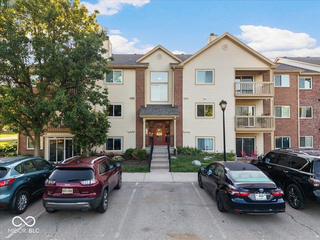 12519 Timber Creek Drive UNIT 11, Carmel, IN 46032