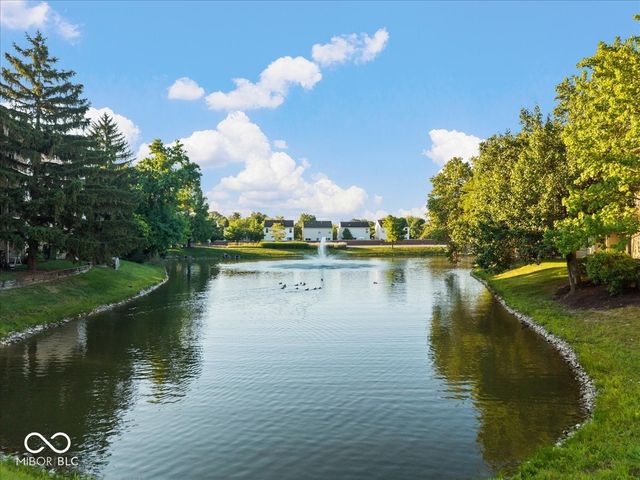 12519 Timber Creek Drive UNIT 11, Carmel, IN 46032