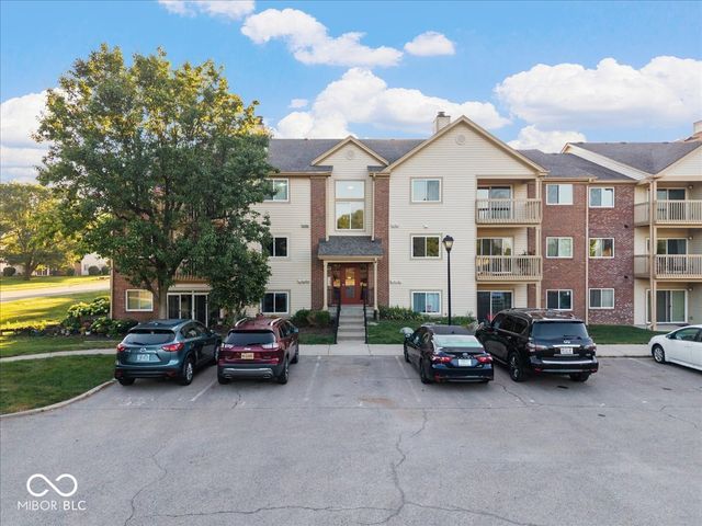 12519 Timber Creek Drive UNIT 11, Carmel, IN 46032