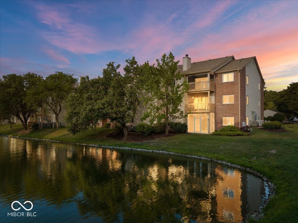 12519 Timber Creek Drive UNIT 11, Carmel, IN 46032