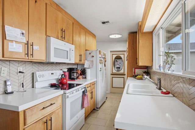 1740 Colorado Ave, Turlock, CA 95382