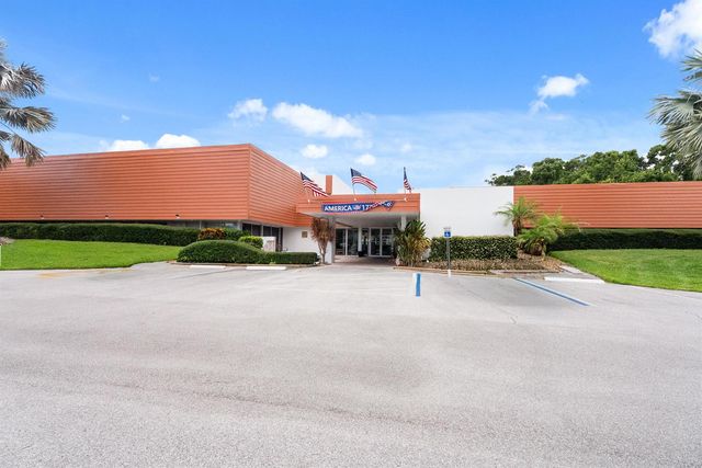 2600 SE Ocean Boulevard Bb2, Stuart, FL 34996
