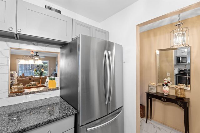 2600 SE Ocean Boulevard Bb2, Stuart, FL 34996