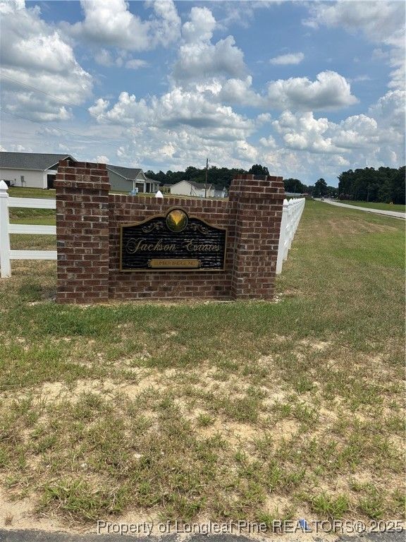 34 Chariot Circle, Lumber Bridge, NC 28357