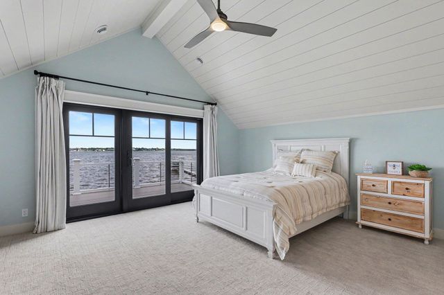 1019 Moorings Court, Muskegon, MI 49445