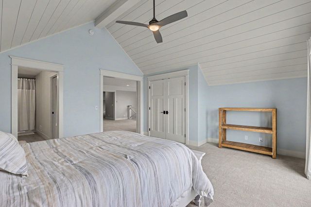 1019 Moorings Court, Muskegon, MI 49445