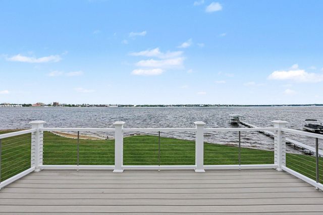 1019 Moorings Court, Muskegon, MI 49445