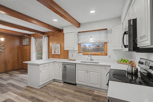 108 Lucinda Ln, Hendersonville, TN 37075