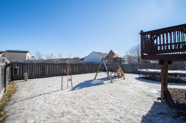 1884 Huntington Lane, West Fargo, ND 58078