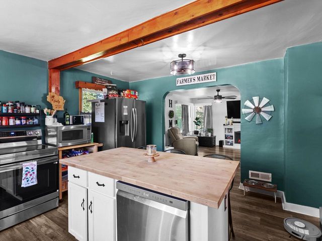 4208 Mishicot ROAD, Two Rivers, WI 54241
