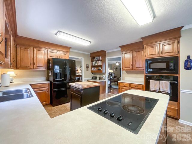 1006 Midwood Drive, Monroe, NC 28112