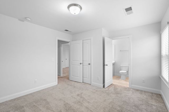 420 Palmetto Dr, Columbia, TN 38401