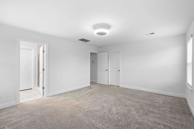 420 Palmetto Dr, Columbia, TN 38401