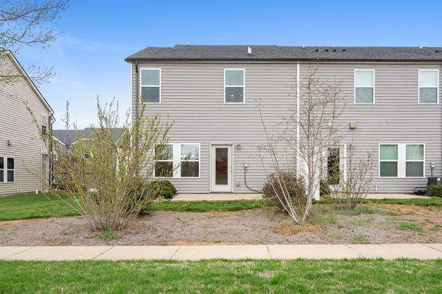 420 Palmetto Dr, Columbia, TN 38401