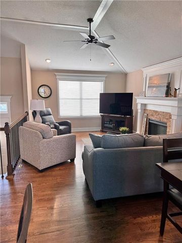 1212 Viola Street, Smithville, MO 64089
