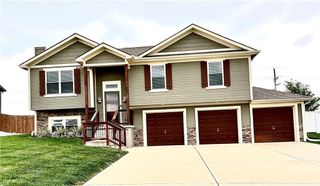1212 Viola Street, Smithville, MO 64089