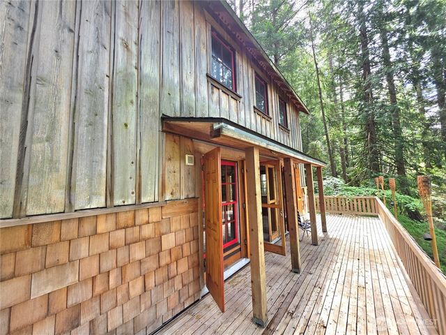 17743 Clear Lake Boulevard SE, Yelm, WA 98597