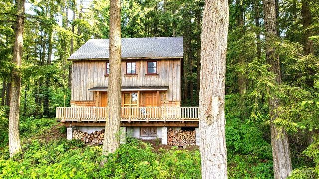 17743 Clear Lake Boulevard SE, Yelm, WA 98597