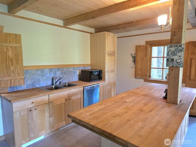 17743 Clear Lake Boulevard SE, Yelm, WA 98597