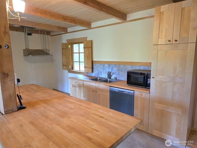 17743 Clear Lake Boulevard SE, Yelm, WA 98597