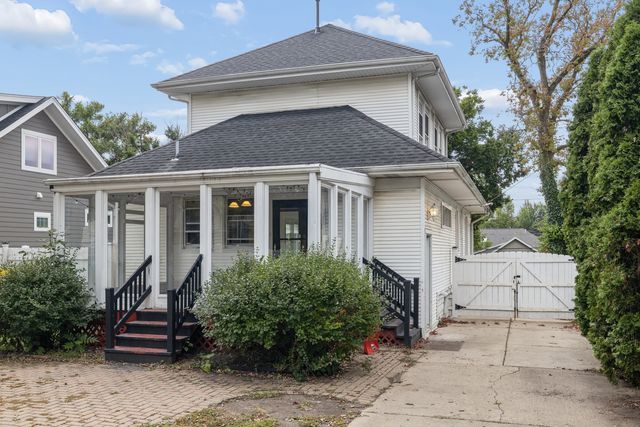 333 E Chicago Avenue, Hinsdale, IL 60521