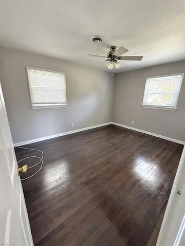 8447 Capeview Ave, Norfolk, VA 23503
