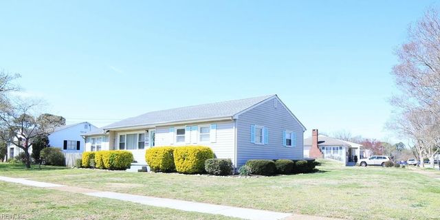 8447 Capeview Ave, Norfolk, VA 23503