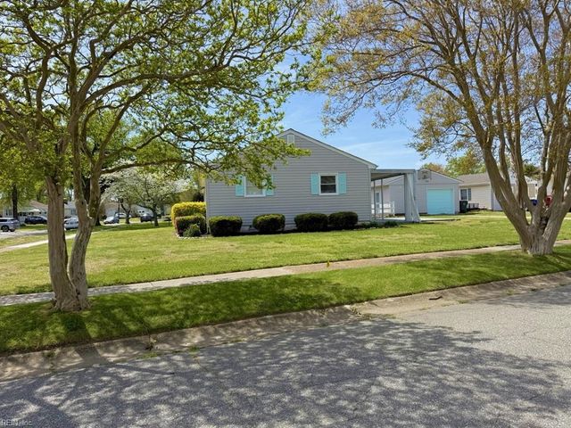 8447 Capeview Ave, Norfolk, VA 23503