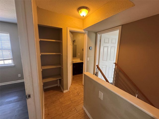 6253 Manor RD A, Austin, TX 78723